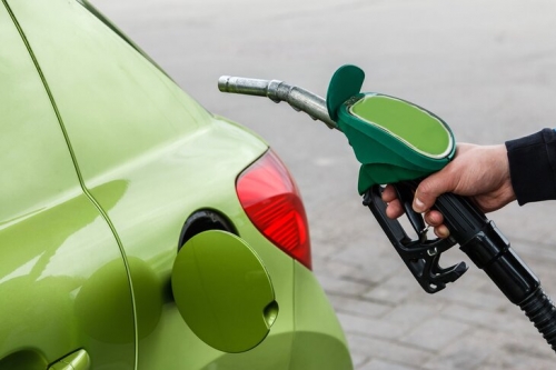 Власти усилят контроль цен на бензин и дизельное топливо на АЗС