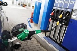 В марте нефтяные компании начали повышать цены на бензин