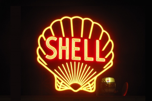 Shell предупредила о риске банкротства для части российских АЗС 