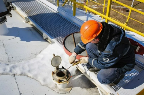 В НГТУ создали переносной прибор для мониторинга уровня нефтепродуктов в резервуарах