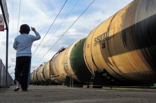 Россия увеличила экспорт нефтепродуктов в Индию Россия увеличила экспорт нефтепродуктов в Индию